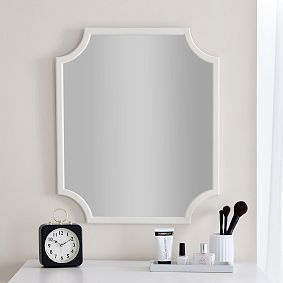 No Nails Scallop Mirror (20"x24")