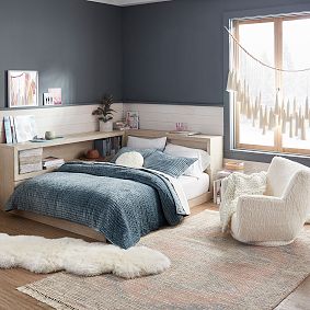 Open Box: Velvet Pick-Stitch Quilt