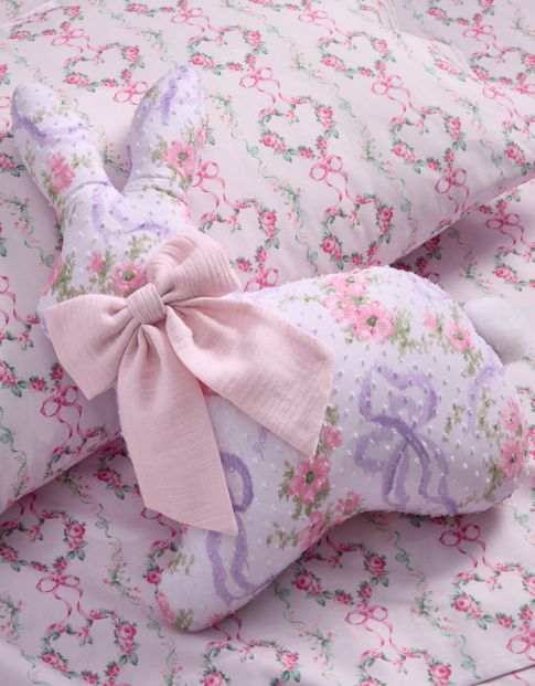 Seasonal Bedding, Decor &amp; More