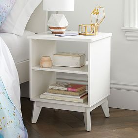 Keaton Nightstand (18")