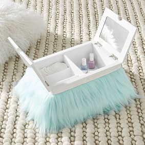 Faux-Fur Mani Pedi Lapdesk - Himalayan Plume
