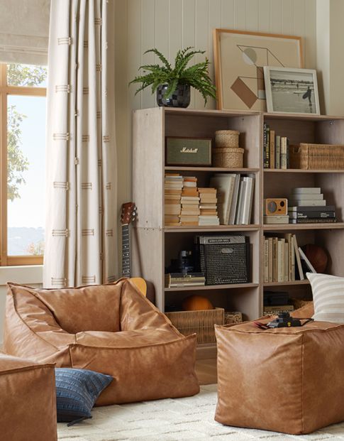 Lounge Rooms