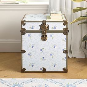 Hill House Home Clematis Scallop Cube Dorm Trunk (18")