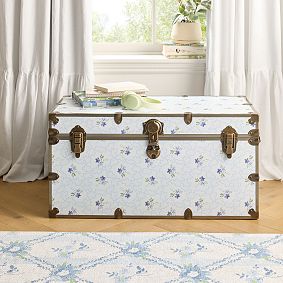 Hill House Home Clematis Scallop XXL Dorm Trunk (36")