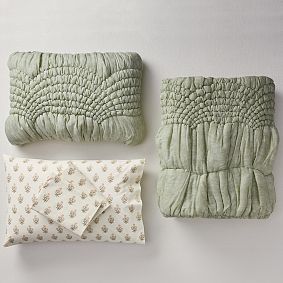 Cream Puff Comforter Set