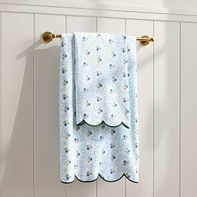 Hill House Home Clematis Scallop Bath Towel