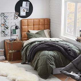 Faux Leather Bedside Dorm Trunk (18")