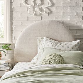 Round No Nails Dorm Headboard