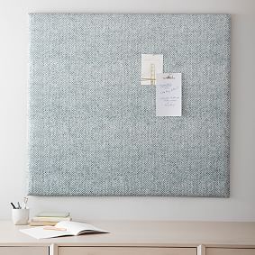 No Nails Oversized Dorm Pinboard (36"x40")