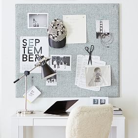 No Nails Oversized Dorm Pinboard (36"x40")