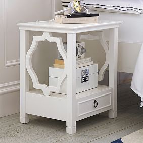 Evie Nightstand (20.5")