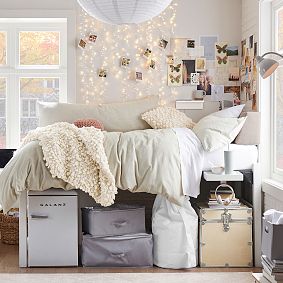 Cube Dorm Trunk (18")