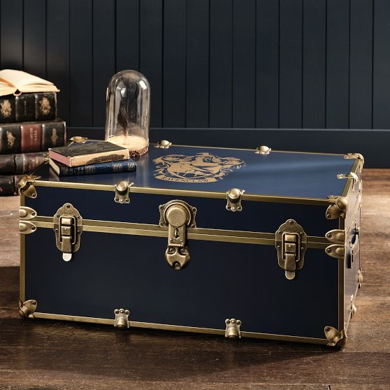 Harry Potter™ Ravenclaw™ Trunk (32")