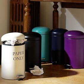 Kickstand Trash Can
