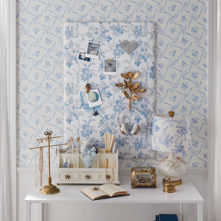 LoveShackFancy Bow Necklace Holder | Pottery Barn Teen