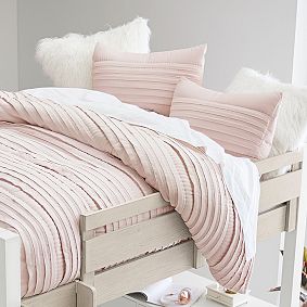 Open Box:  Pretty Pleats Quilt &amp; Sham