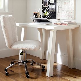 Customize It Simple Desk, Simply White