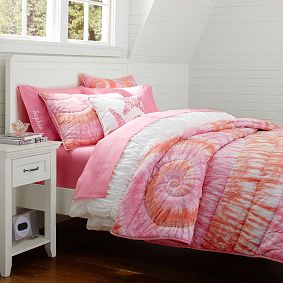 Dunes Tie-Dye Quilt, Bright Pink