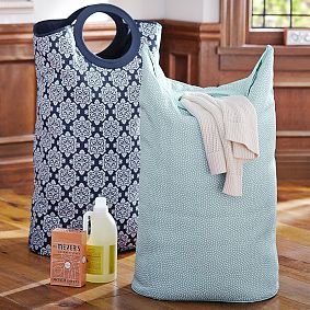 Easy-Carry Laundry Bag