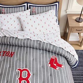 <em>MLB</em>™<em>Boston Red Sox</em>™ Stripe Organic Sheet Set