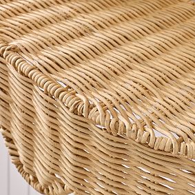 Round Woven Scallop Shelf