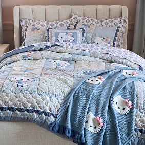 Hello Kitty® Scallop Pillow Cover