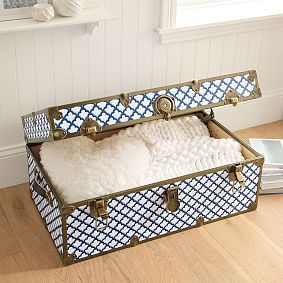 Roller Rabbit Standard Dorm Trunk