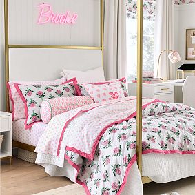Roller Rabbit Rosebud Quilt