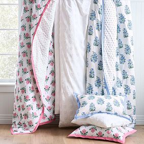 Roller Rabbit Rosebud Quilt