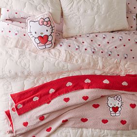 Hello Kitty® Heart Throw Blanket