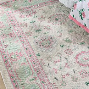 Roller Rabbit Rosebud Medallion Rug