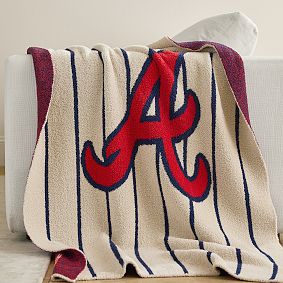 <em>MLB</em>™<em>Atlanta Braves</em>™ Fuzzy Throw