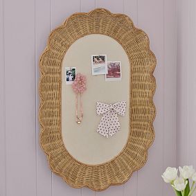 Scallop Woven Oval Pinboard