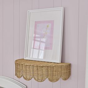 Round Woven Scallop Shelf