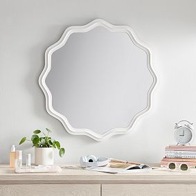 Round Scalloped Mirror (30")