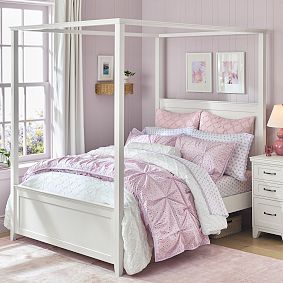 Roller Rabbit Jena Trellis Textured Quilt