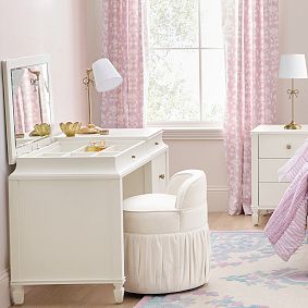 Charlotte Single Pedestal Flip Top Vanity (42")