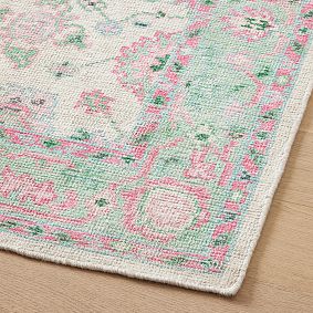 Roller Rabbit Rosebud Medallion Rug