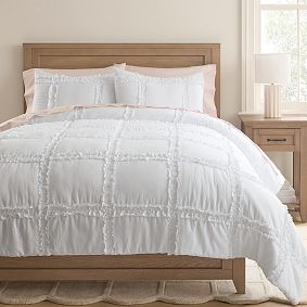 Saltwater Ruffle Check Quilt