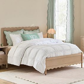 New England Scallop Light-Filtering Curtain