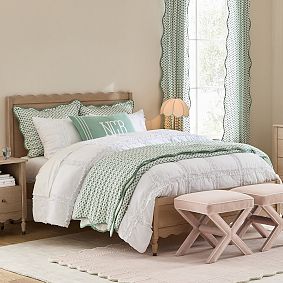 New England Scallop Coverlet