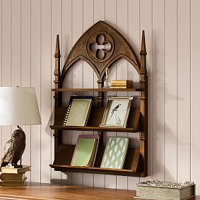 Harry Potter<sup>&trade;</sup> Great Hall Book Display (36"x 24")