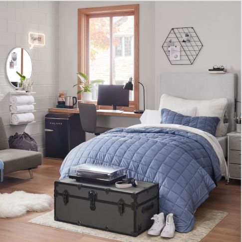 Varsity Blues Dorm Room