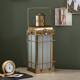 Harry Potter<sup>&trade;</sup> Hagrid<sup>&trade;</sup>'s Lantern Table Lamp (14")