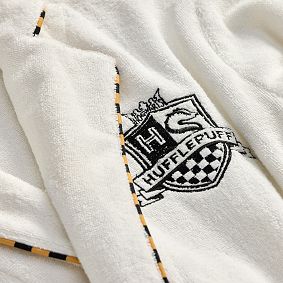 Build-Your-Own Harry Potter<sup>&trade;</sup> Hufflepuff<sup>&trade;</sup> Cozy Gift