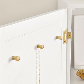 Keaton Stand-Up Vanity (21"w x 18"d)