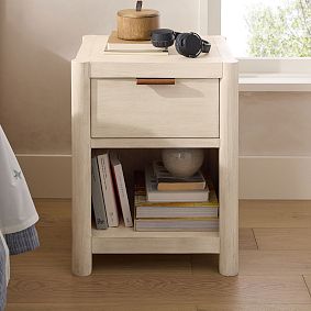 Coronado Nightstand (17")