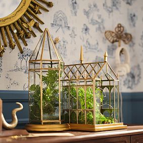 Harry Potter<sup>&trade;</sup> Great Hall Terrarium