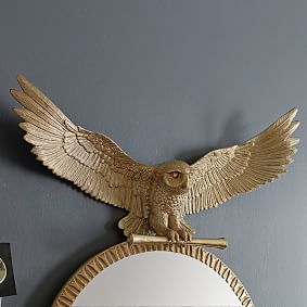 Harry Potter<sup>&trade;</sup> Hedwig<sup>&trade;</sup> Round Mirror