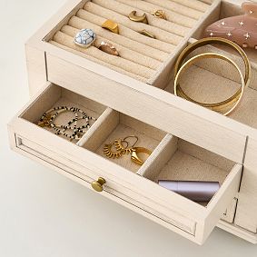 Heritage Jewelry Box